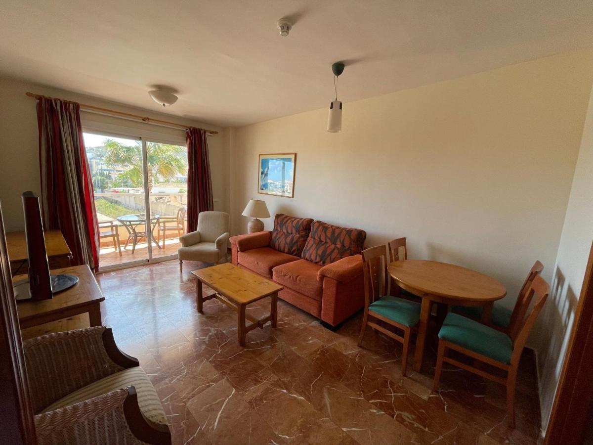 Aparthotel Residencial Vidalbir L'Alfas del Pi Bagian luar foto