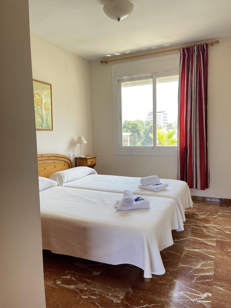 Aparthotel Residencial Vidalbir L'Alfas del Pi Bagian luar foto