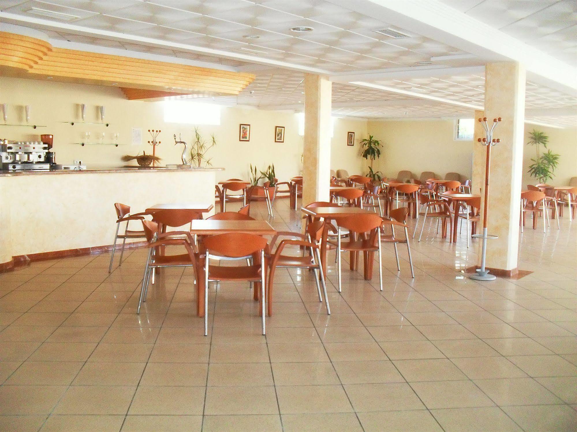 Aparthotel Residencial Vidalbir L'Alfas del Pi Bagian luar foto