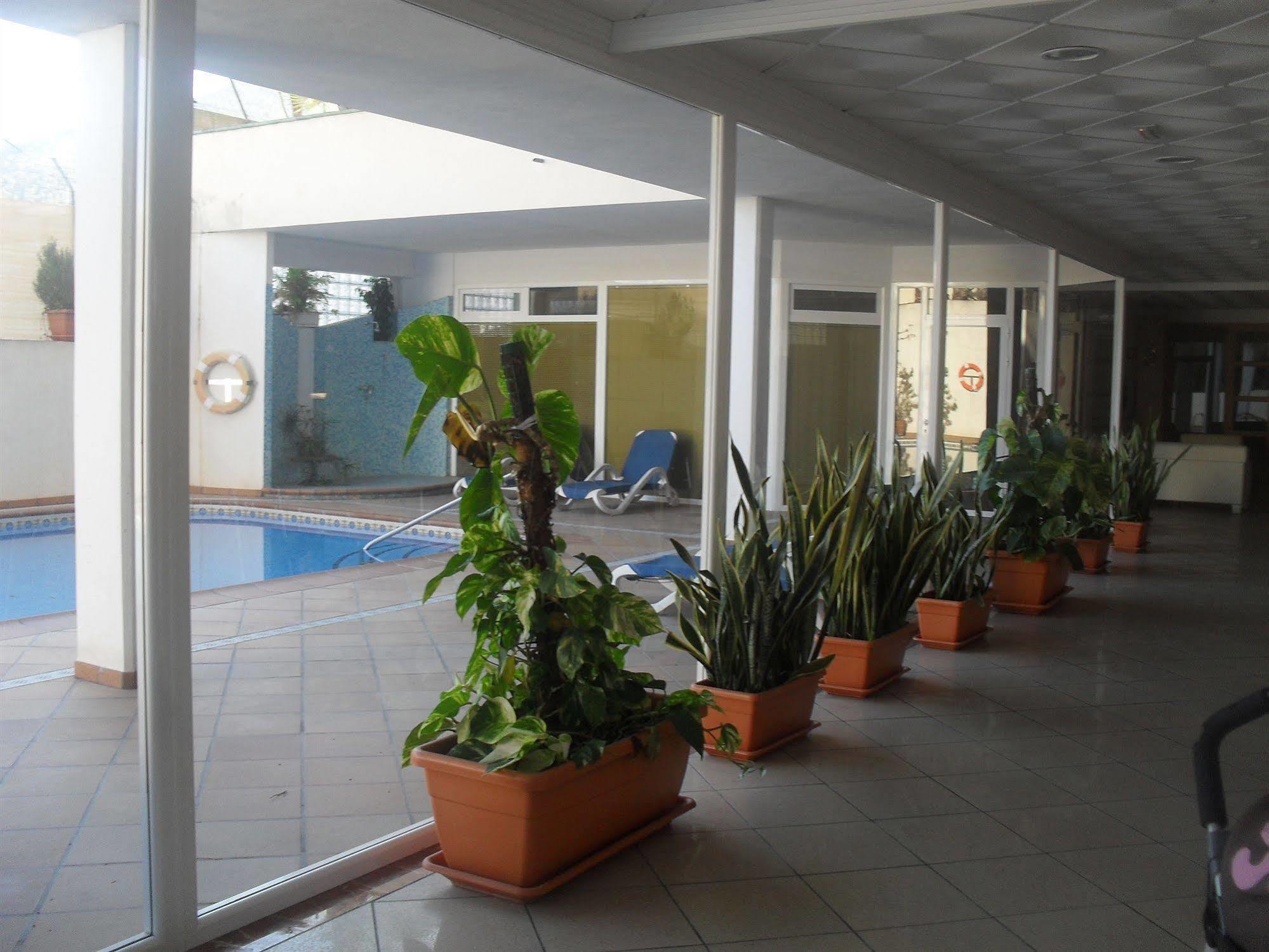 Aparthotel Residencial Vidalbir L'Alfas del Pi Bagian luar foto